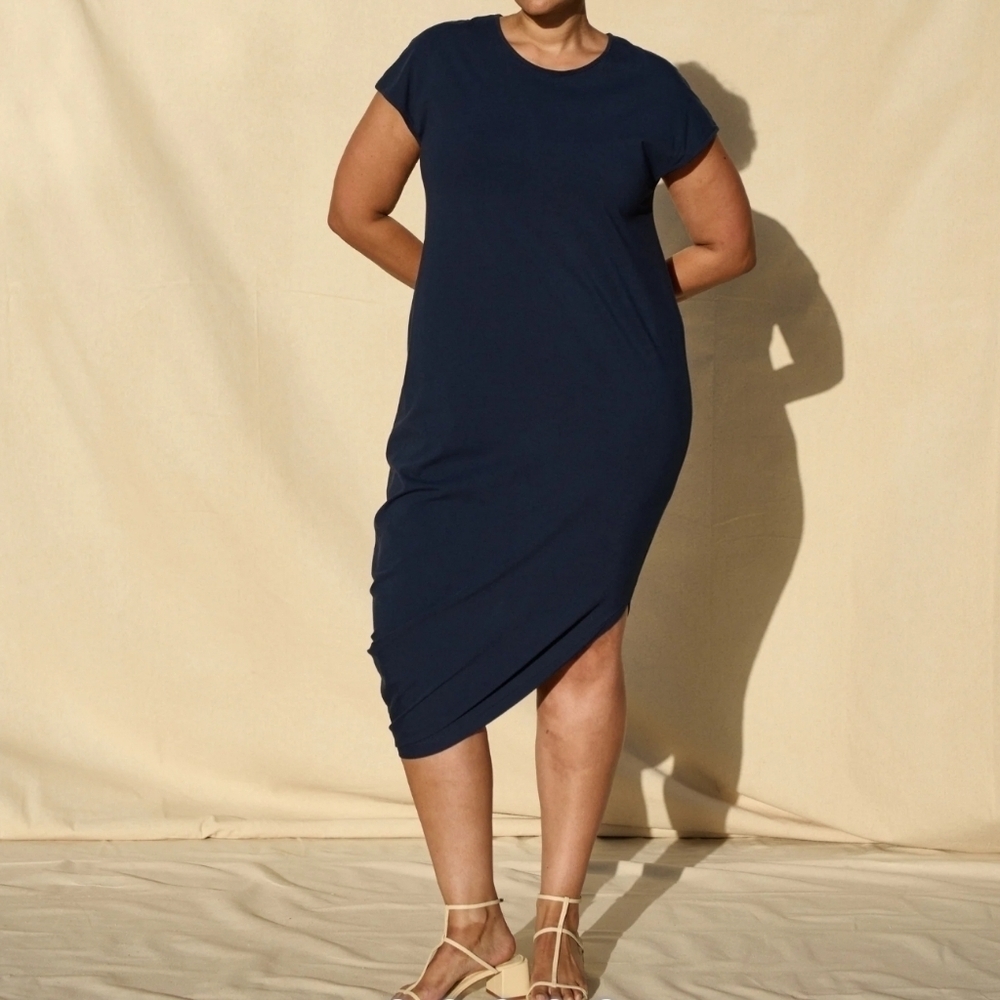Universal Standard Short-Sleeve Crew Neck Iconic Geneva Dress, Midnight, Size 38